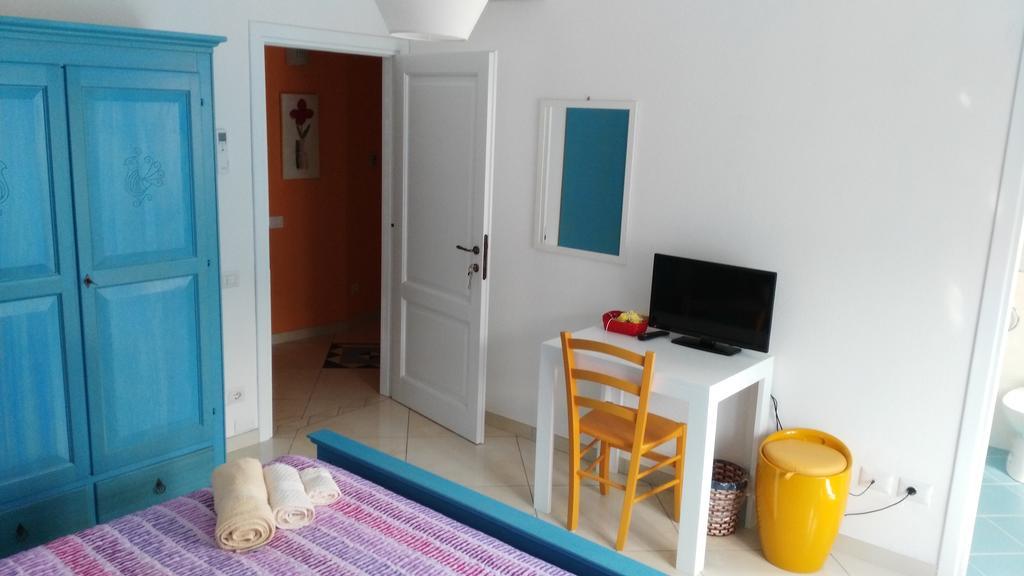 B&B Sa Zodia Guest House Bitti Exterior foto